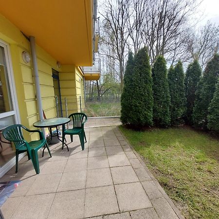 Apartament Z Ogrodkiem Kołobrzeg Extérieur photo
